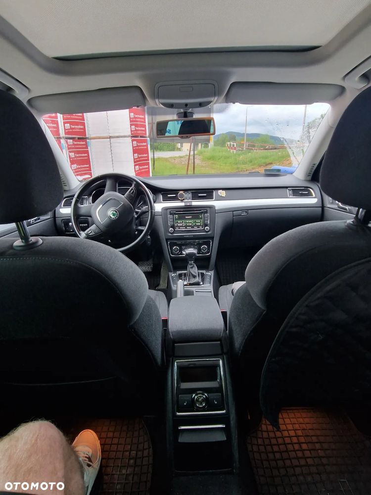 Skoda Superb 2.0 TDI Elegance DSG - 7