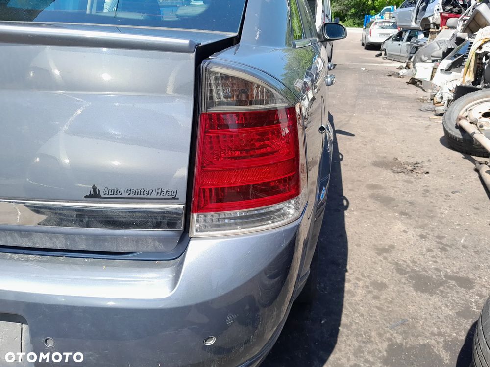 Lampa tylna prawa OPEL Vectra C HB - 1