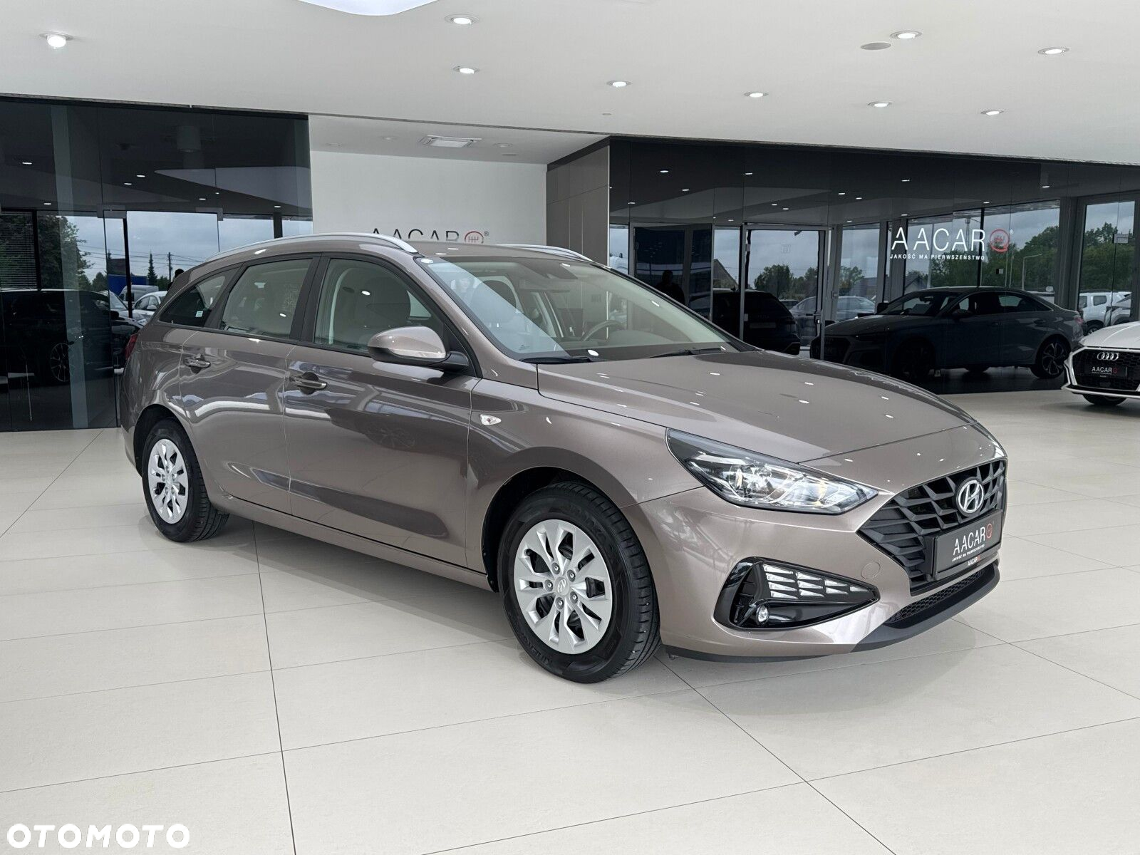Hyundai i30 1.5 DPI Classic + - 6