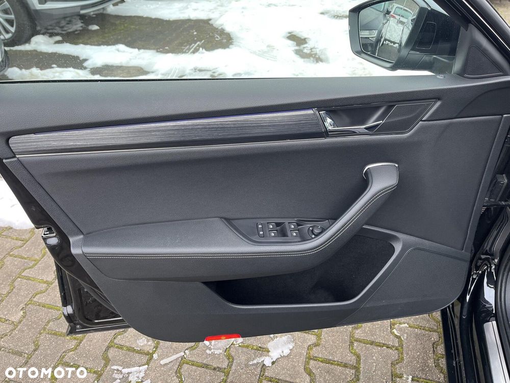 Skoda Superb 2.0 TDI SCR Style DSG - 18