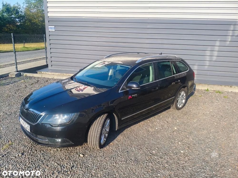 Skoda Superb 2.0 TDI Elegance DSG - 3