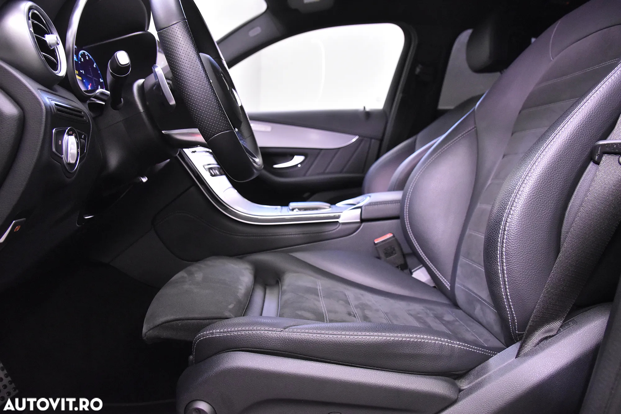 Mercedes-Benz GLC Coupe 400 d 4Matic 9G-TRONIC AMG Line - 23