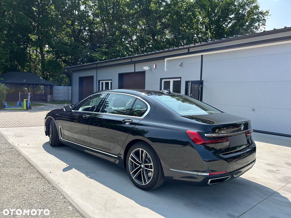 BMW Seria 7 750Li xDrive - 5