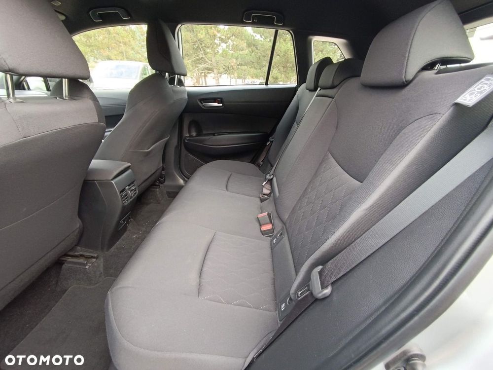 Toyota Corolla Cross - 9
