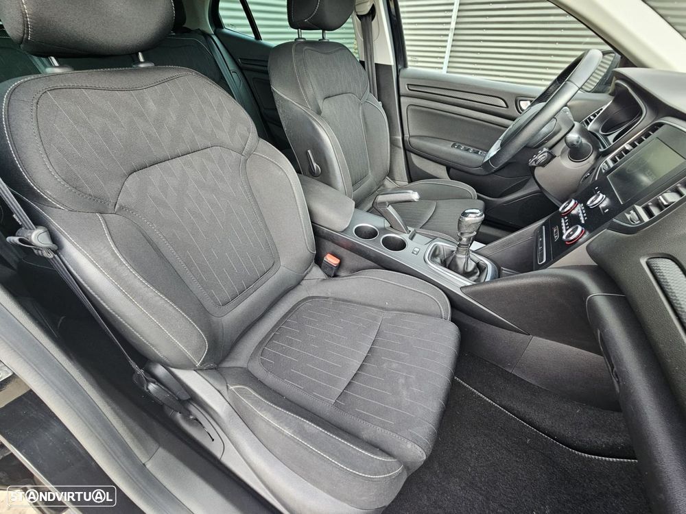 Renault Mégane 1.3 TCe Limited - 24