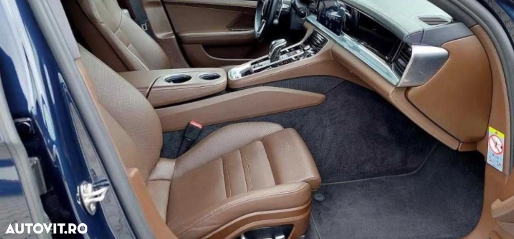 Porsche Panamera 4 E-Hybrid - 3