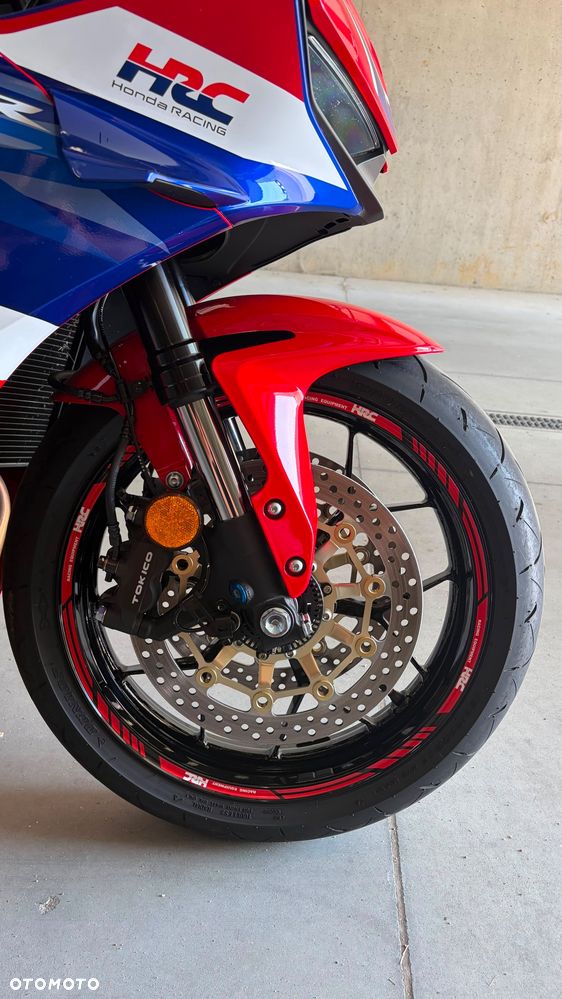 Honda CBR - 8