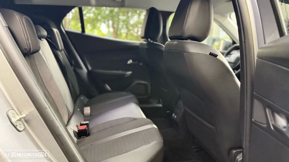 Peugeot 2008 1.2 PureTech Allure Pack - 9