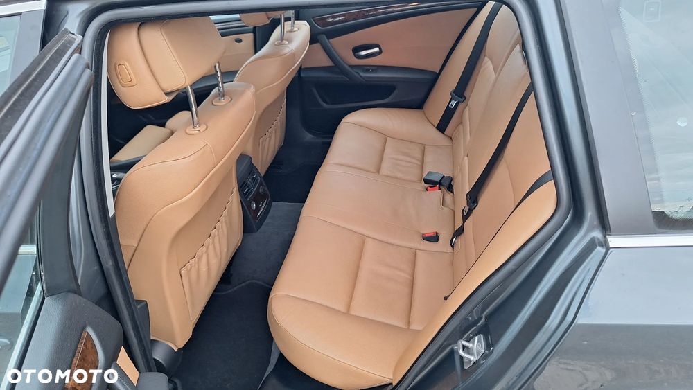 BMW Seria 5 530d Edition Sport - 29