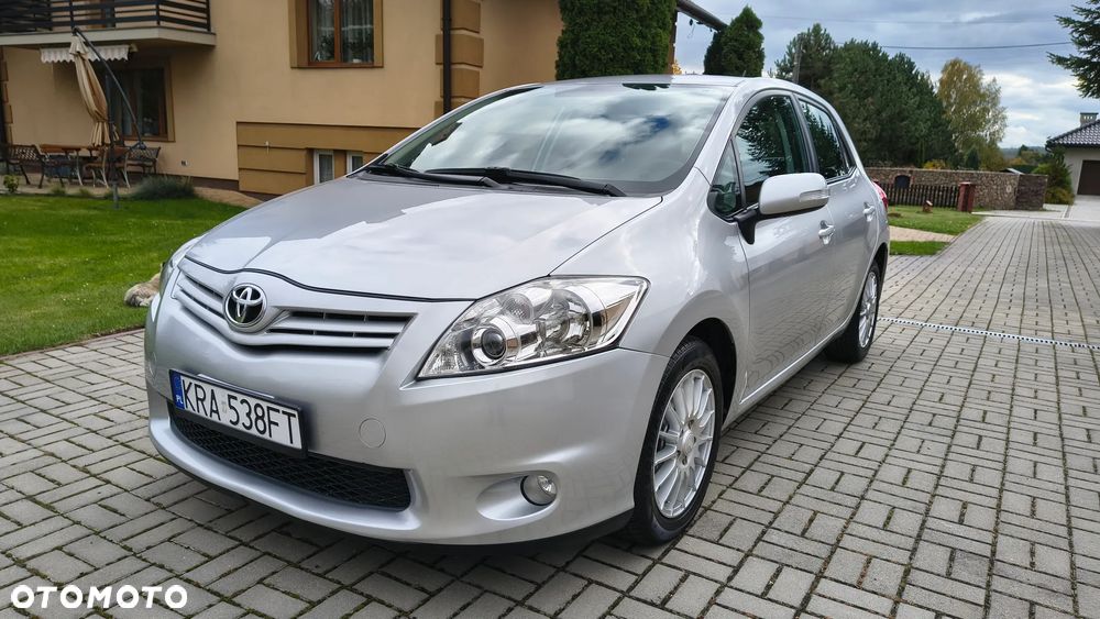 Toyota Auris - 18