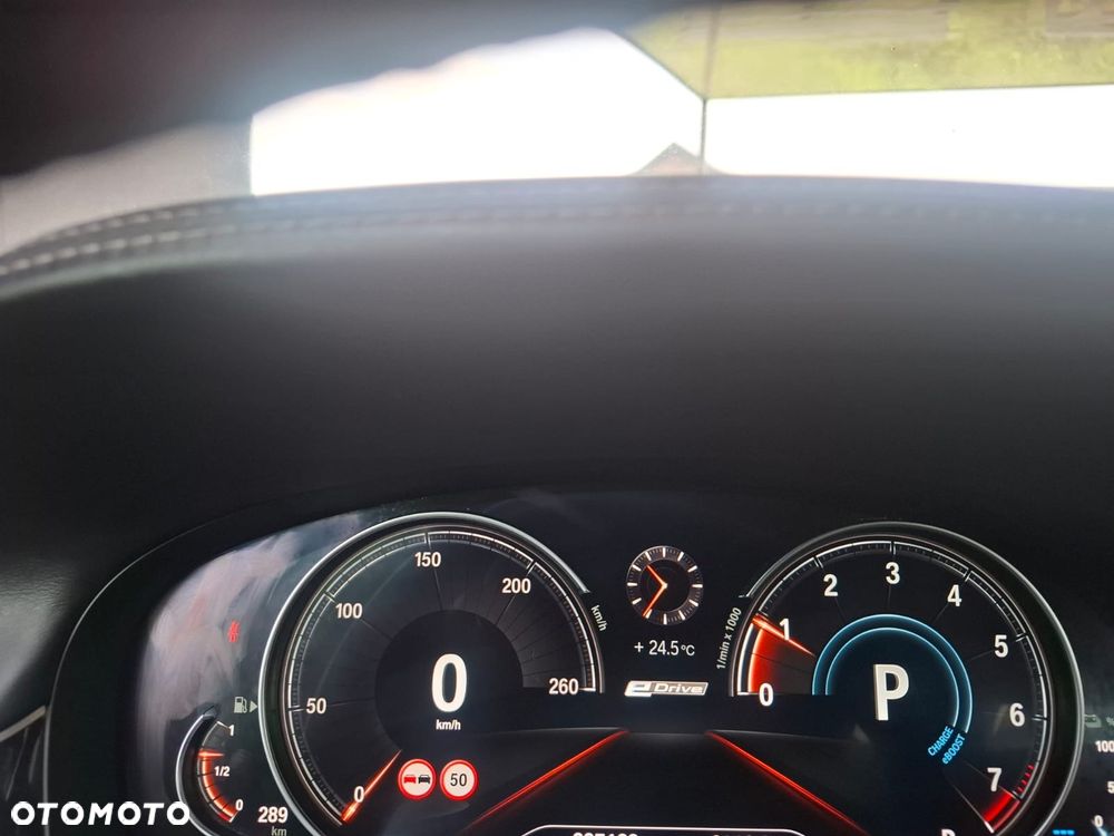 BMW Seria 7 740e iPerformance - 40