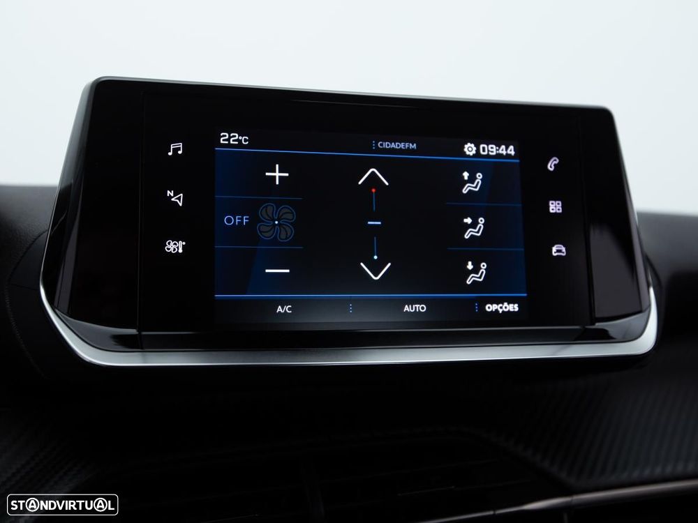 Peugeot 2008 1.5 BlueHDi Allure EAT8 - 23