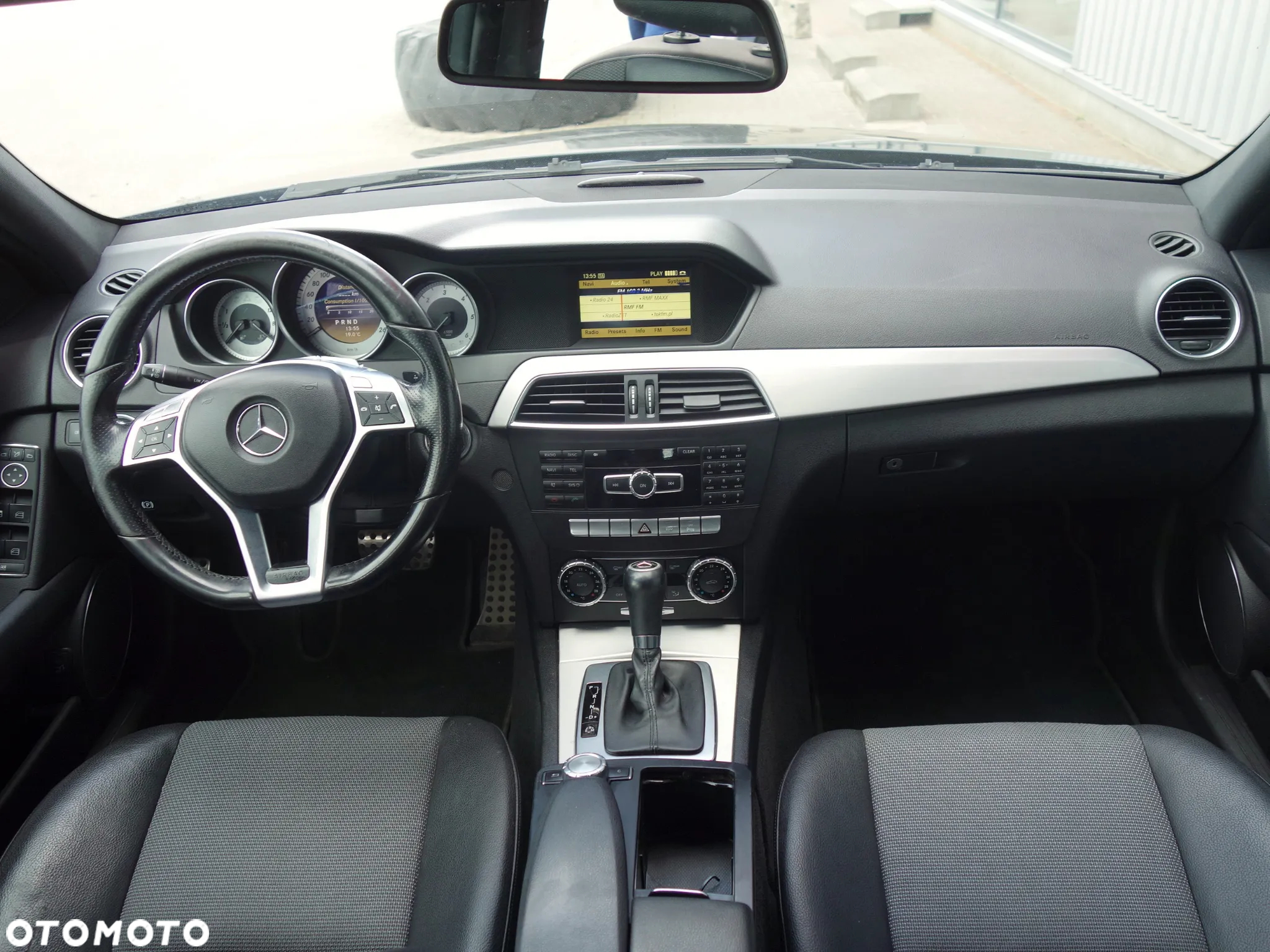 Mercedes-Benz Klasa C 250 (BlueTEC) d 4Matic T 7G-TRONIC AMG Line - 25