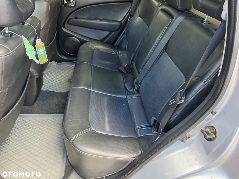 Mitsubishi Outlander 2.4 4WD Intense - 8