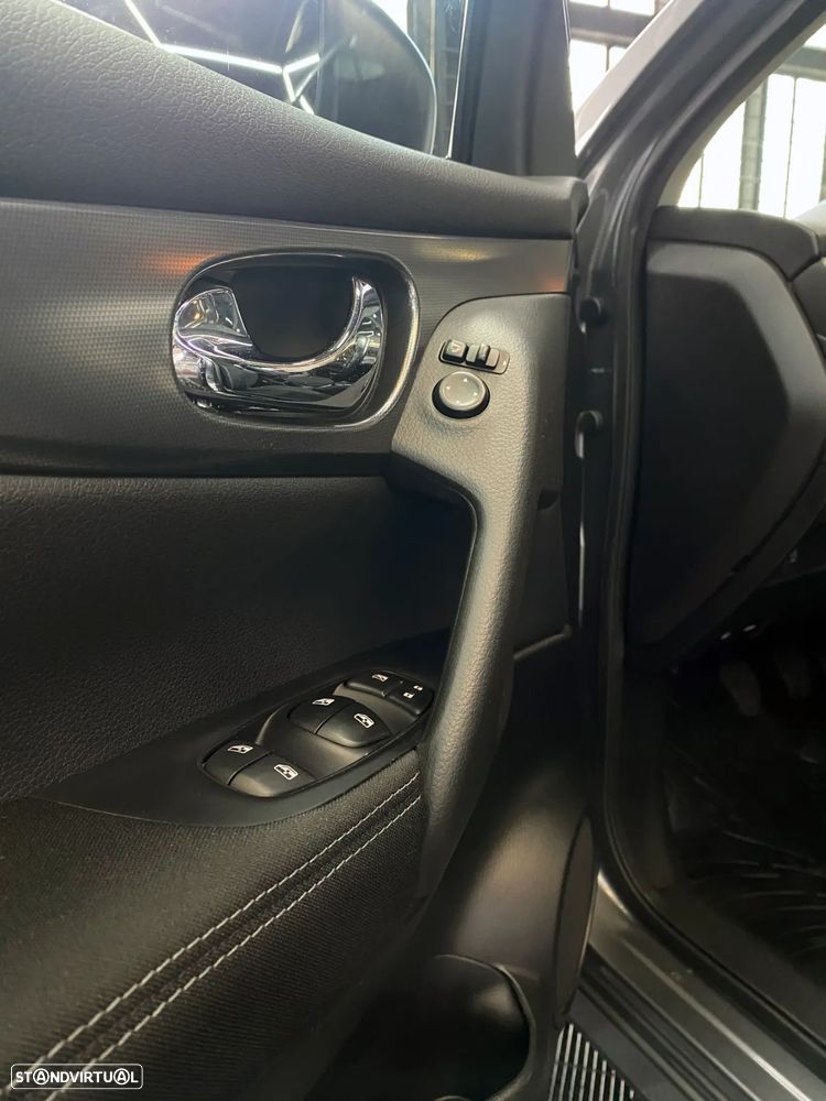 Nissan Qashqai 1.2 DIG-T N-Connecta RS+PS 18 - 13