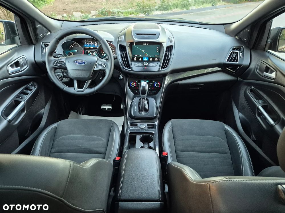 Ford Kuga 2.0 TDCi 4x4 ST-Line - 19