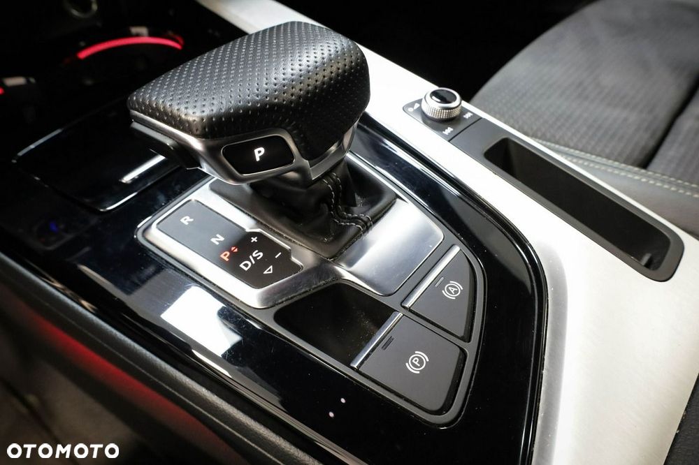 Audi A4 Limousine - 17