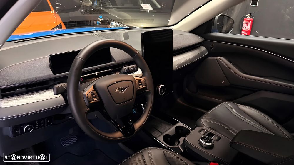 Ford Mustang Mach-E 75.7 kWh Base - 22