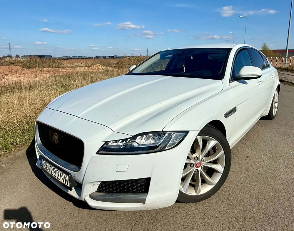 Jaguar XF 2.0 i4D Prestige - 2