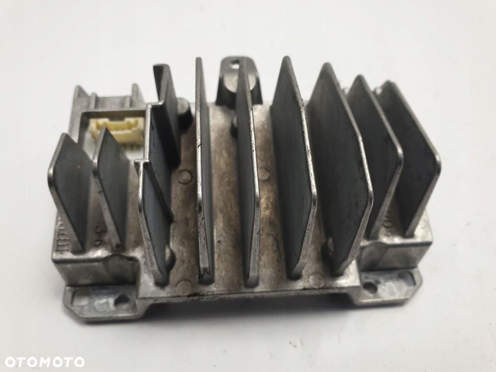 Mercedes A205 W205 PRZETWORNICA Xenon 1305715204 - 2