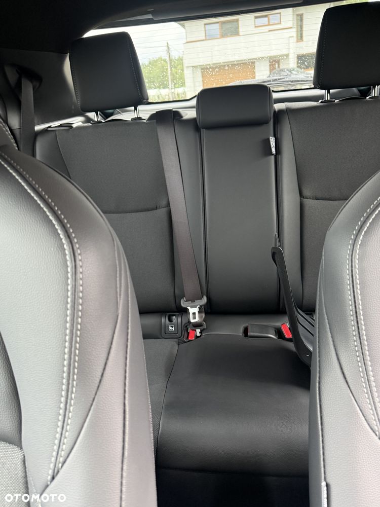 Toyota Yaris Cross - 12