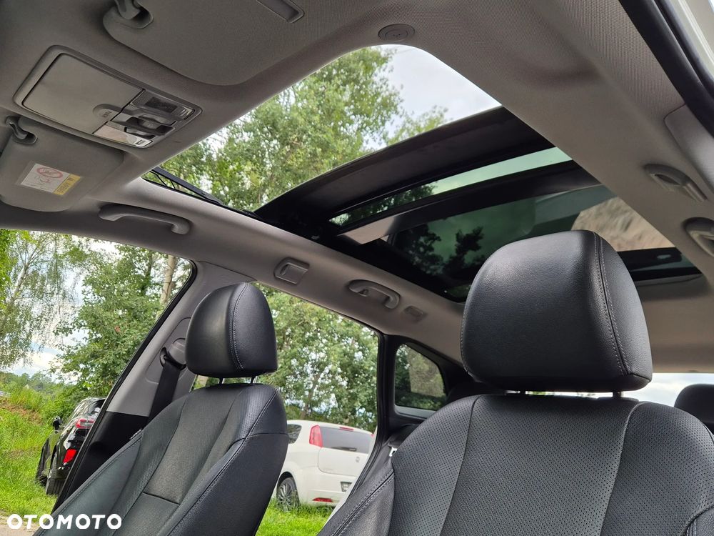Hyundai i30 blue Kombi 1.6 CRDi DCT Premium - 27