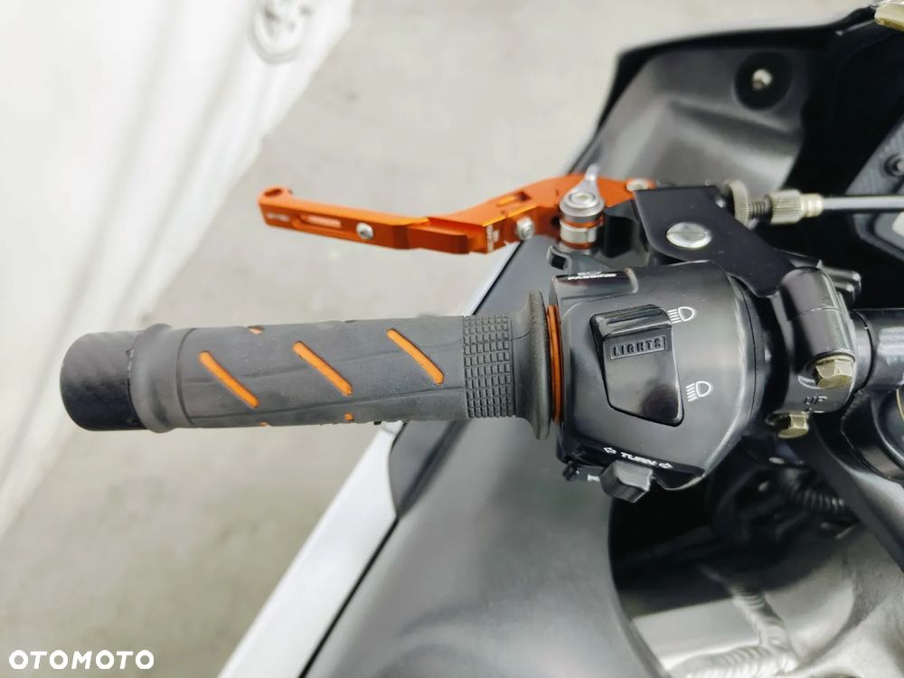Honda CBR - 14