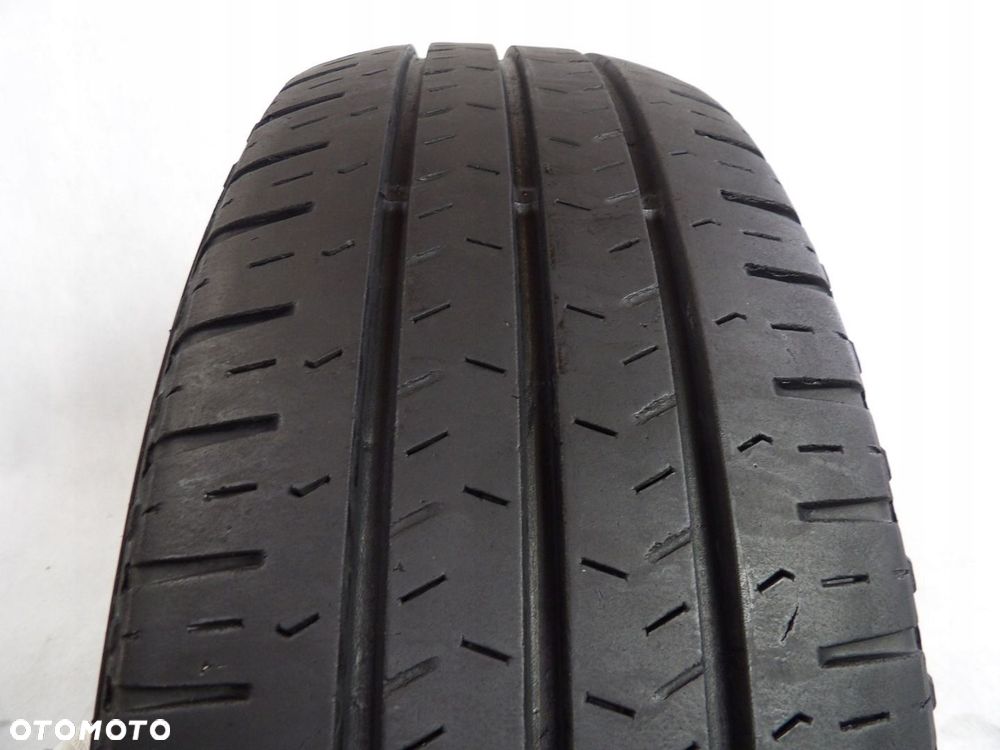 1x opona 215/70R15C NEXEN ROADIAN CT8 - 1