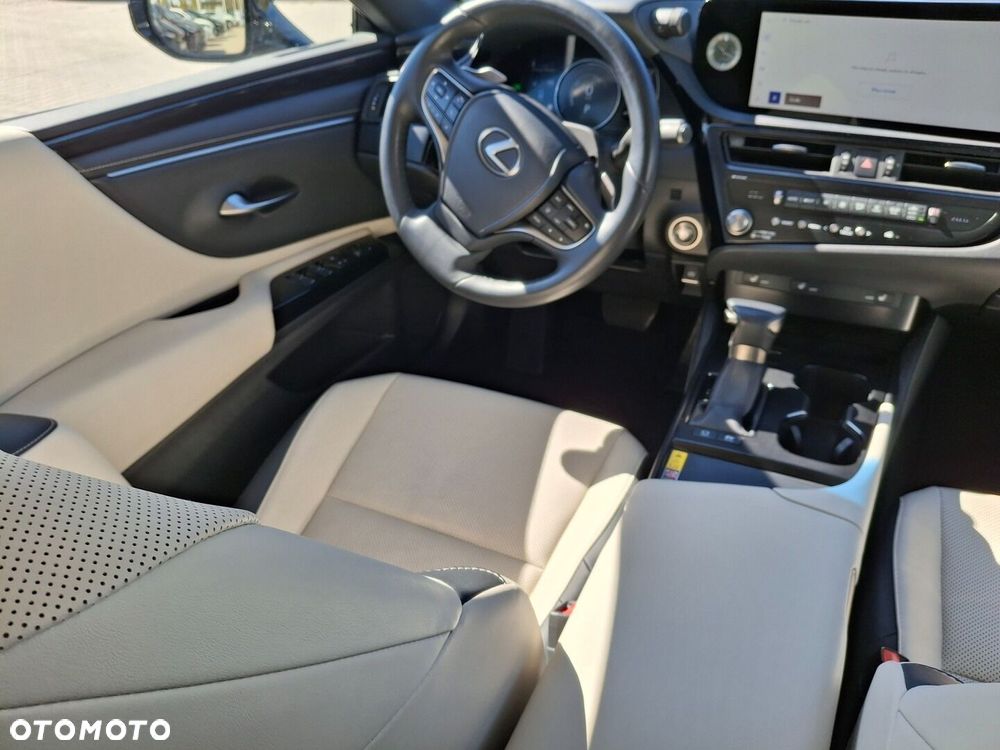 Lexus ES - 21