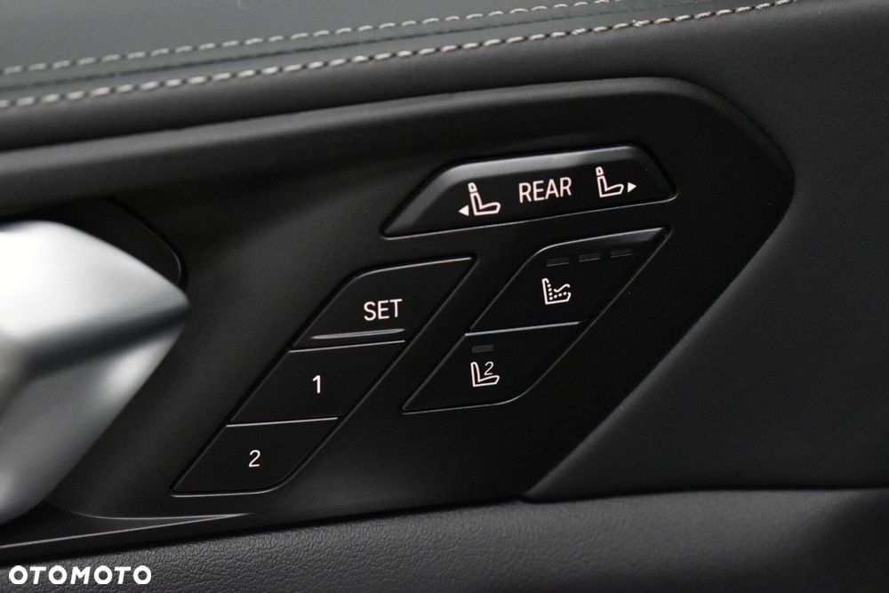 BMW X7 - 9