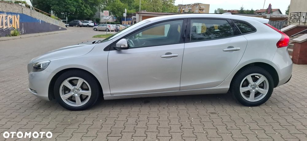 Volvo V40 D2 Geartronic Summum - 5