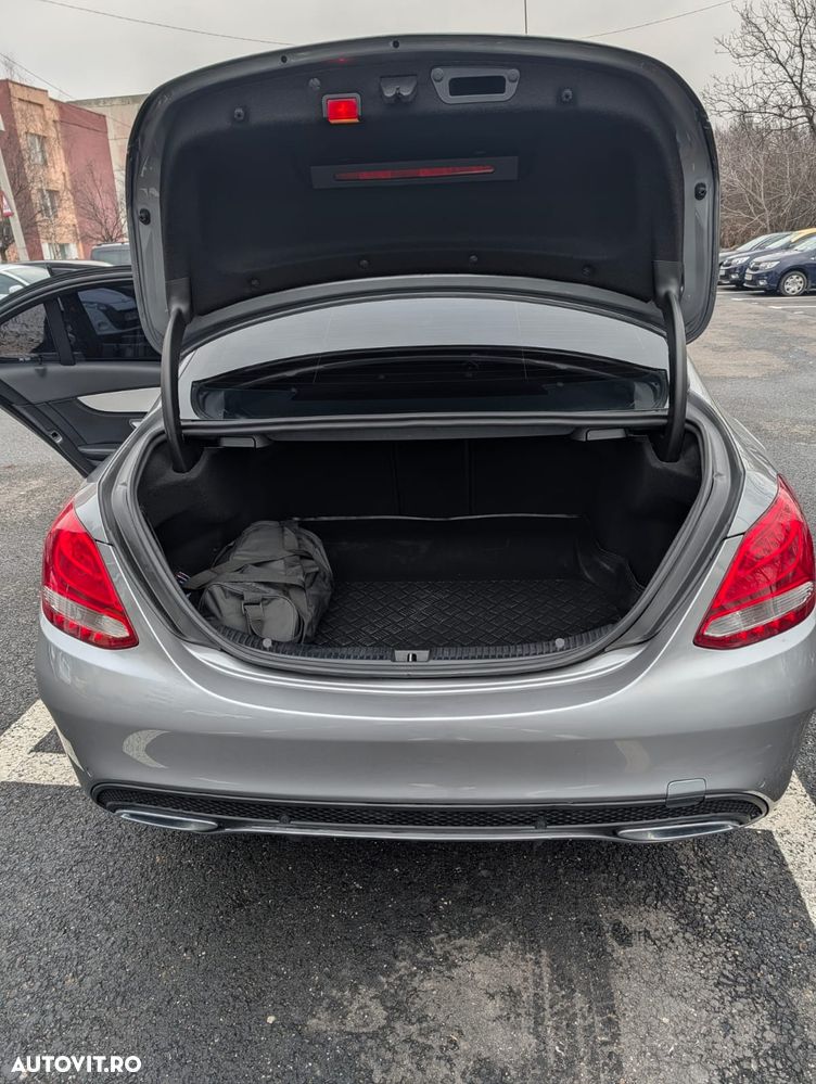 Mercedes-Benz C - 15