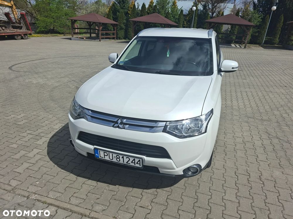 Mitsubishi Outlander 2.2 DID Intense - 4