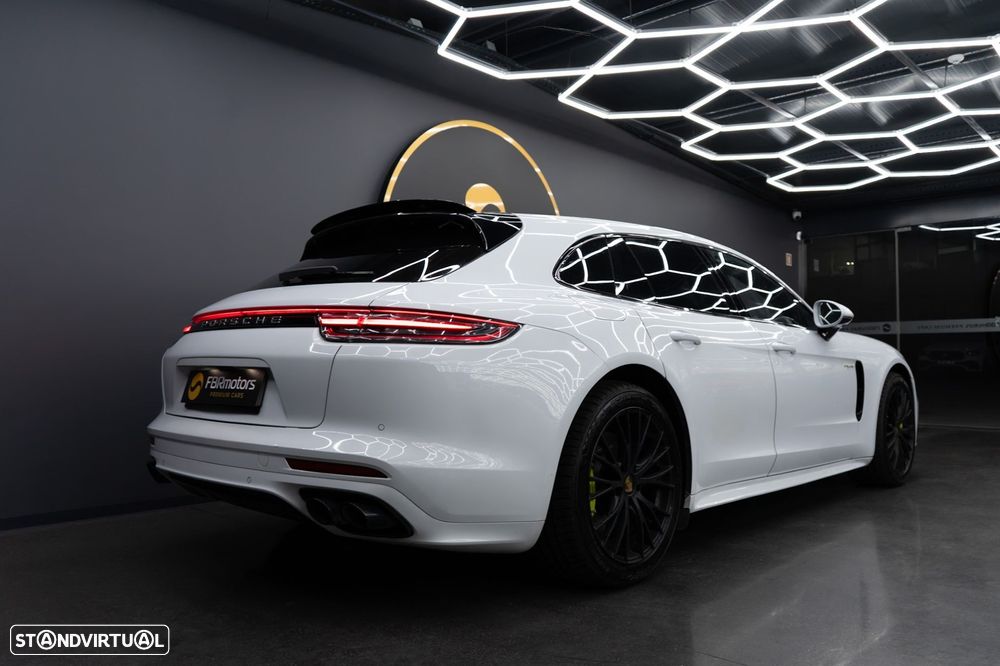 Porsche Panamera Sport Turismo 4 E-Hybrid - 11