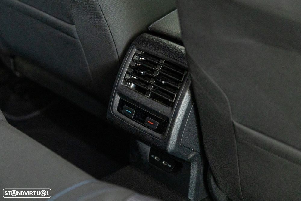 VW Golf 1.4 TSI GTE+ DSG - 24