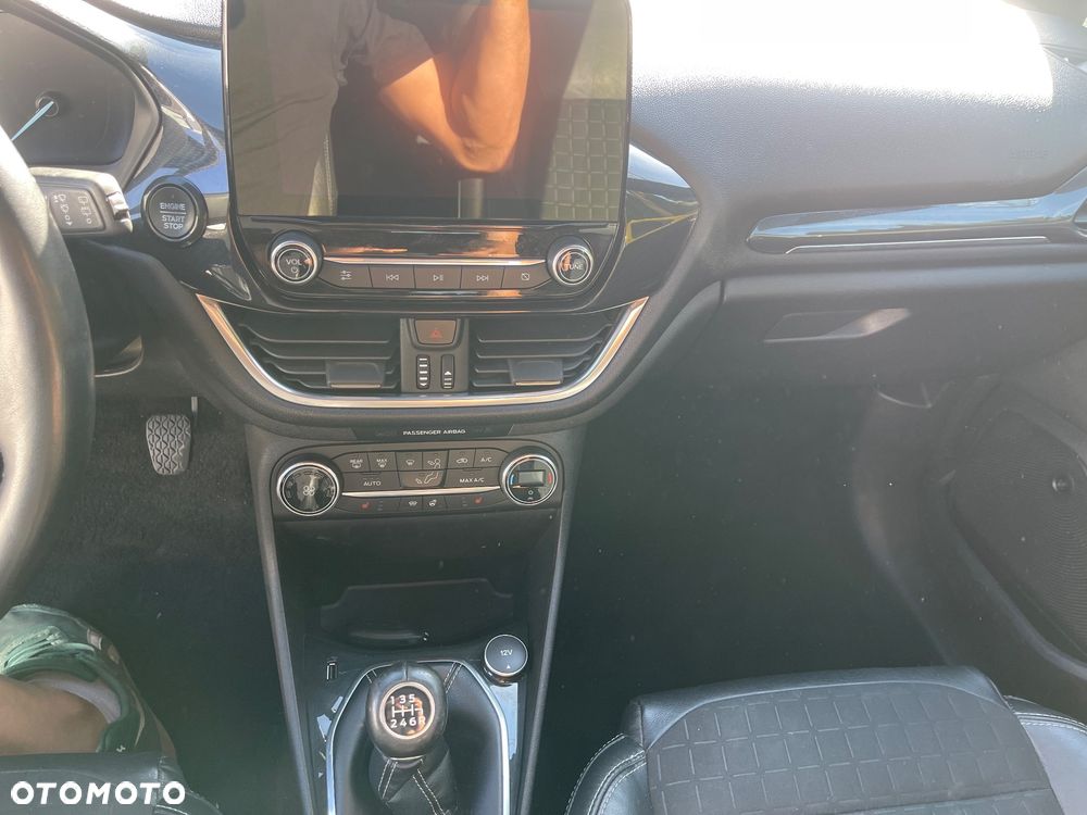 Ford Fiesta 1.0 EcoBoost S&S ACTIVE PLUS - 17
