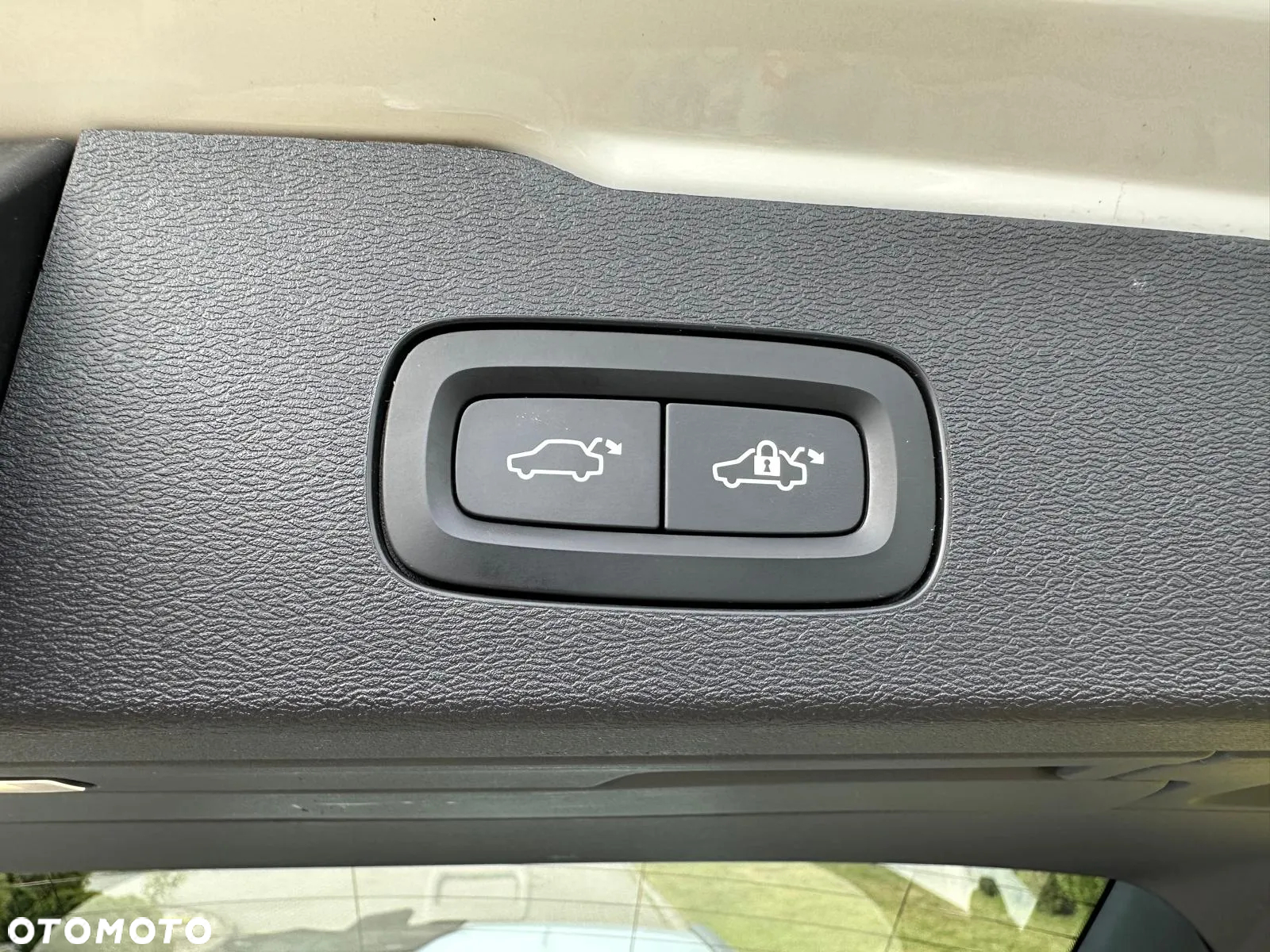 Volvo V60 D4 Momentum Pro - 13