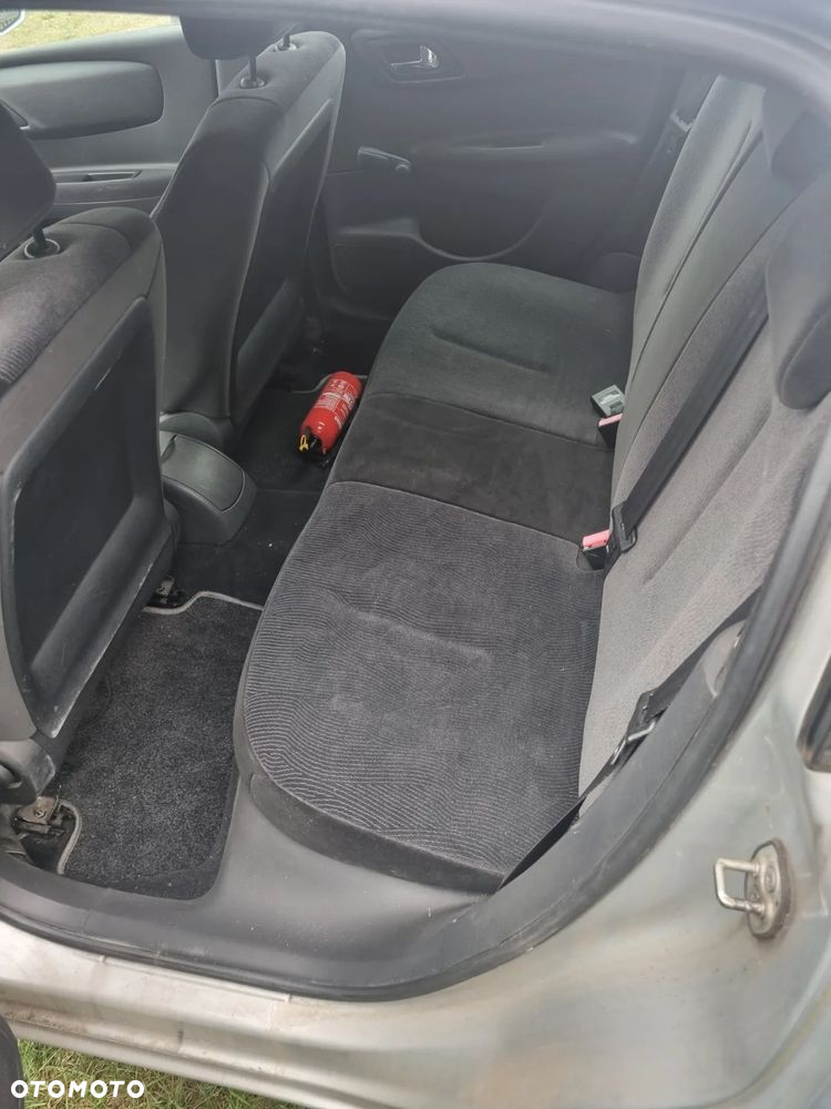 Citroën C4 1.6 HDi Equilibre - 12