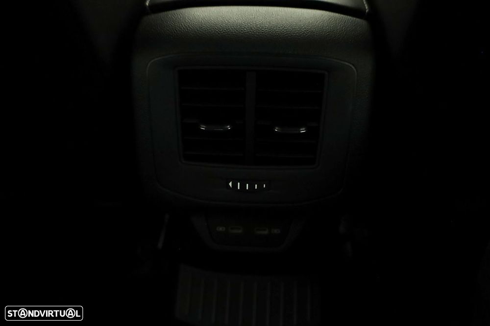 VW T-Roc Cabrio 1.5 TSI R-Line DSG - 26