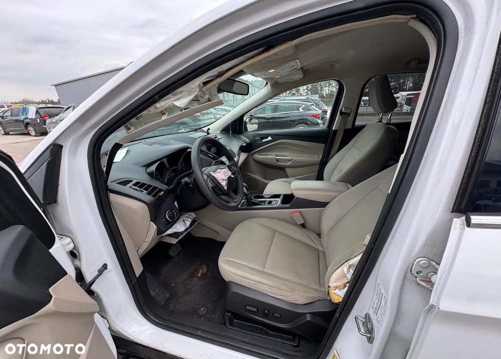 Ford Escape - 10
