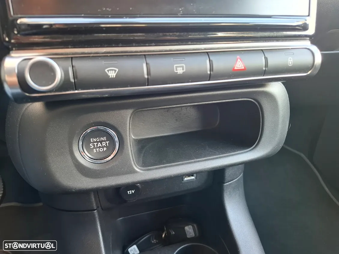 Citroën C3 1.2 PureTech Shine - 19