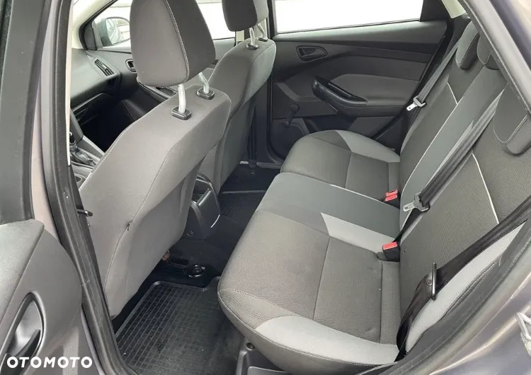 Ford Focus 1.6 Edition - 11