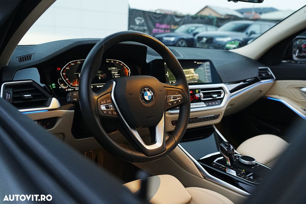 BMW Seria 3 320i xDrive Aut. Sport Line - 21