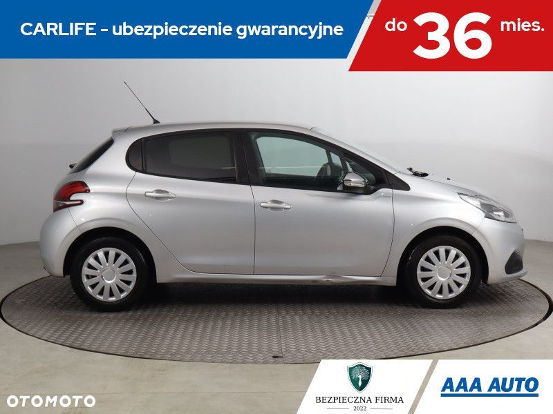 Peugeot 208 - 7