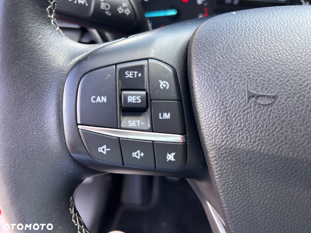 Ford Fiesta 1.1 S&S COOL&CONNECT - 28