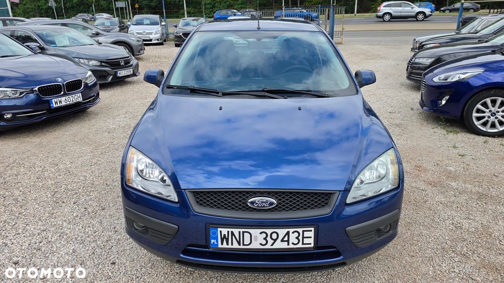 Ford Focus 1.8 FF Ghia - 31