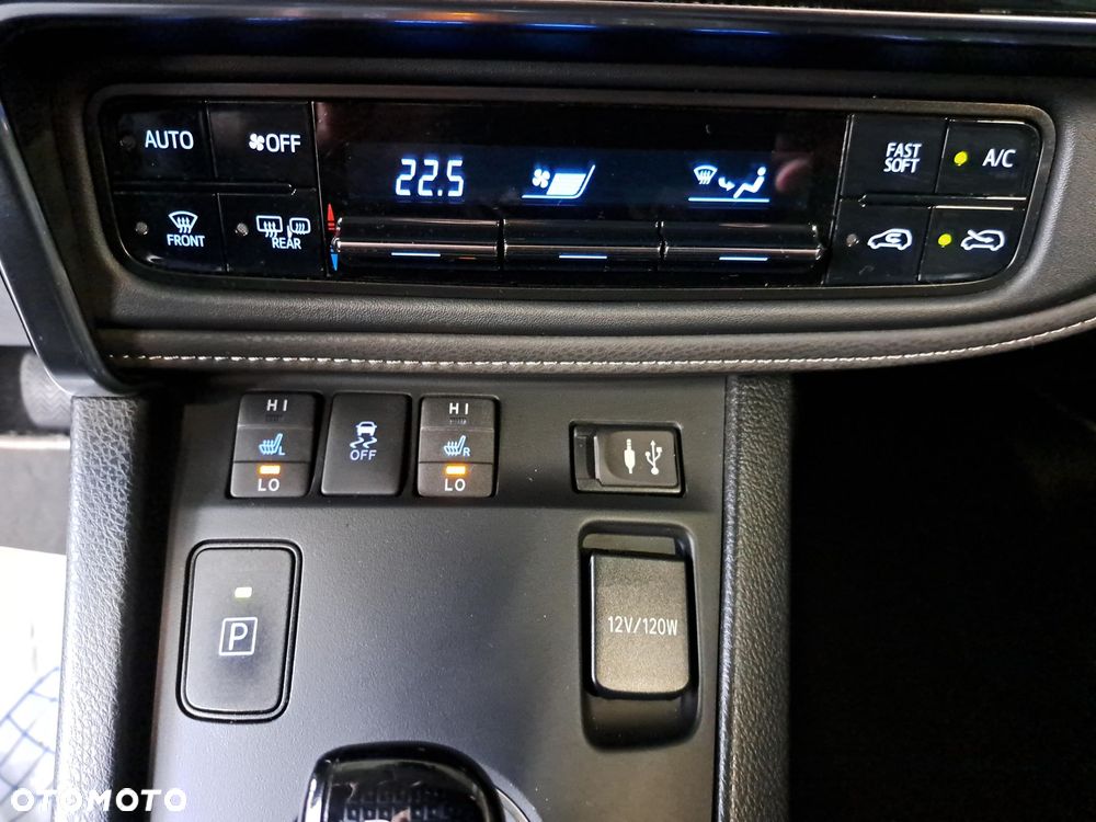 Toyota Auris Hybrid 135 Premium - 27