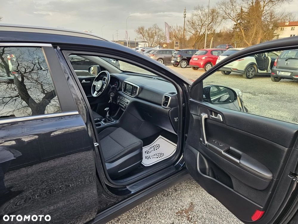 Kia Sportage 1.6 GDI 2WD DREAM-TEAM EDITION - 28