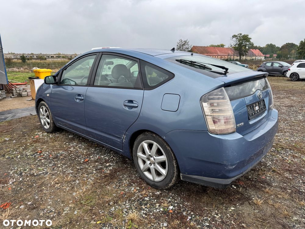 Toyota Prius 1.5 VVT-i Prestige - 8