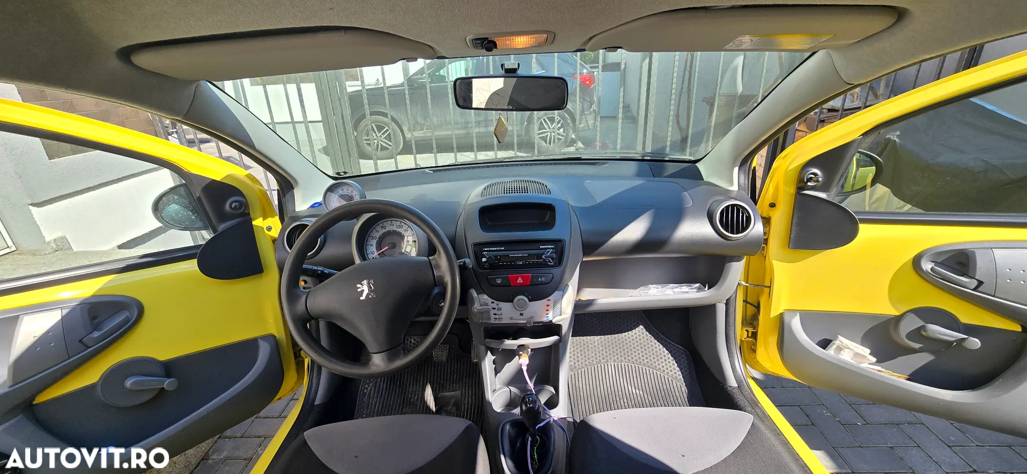 Peugeot 107 One 1.0 E - 11